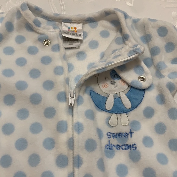 Onesie from Paris & a fuzzy sleeper - Picture 6 of 6